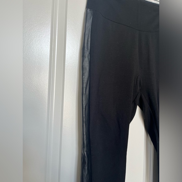 Spanx assets black legging with faux leather stripe size xl item 07-05 - Picture 3 of 12